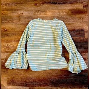 Bell Cuff Long Sleeve Top Bundle